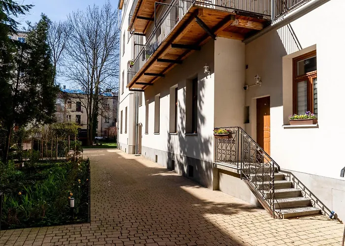 Starowiślna 37 Apartment with Mezzanine